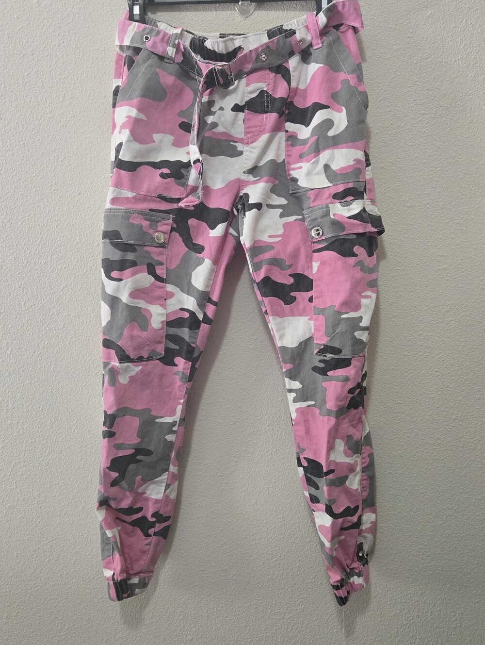 Juniors Pink & Gray Camo Cargo Joggers